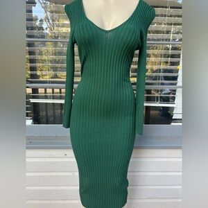 Elegant Emerald Green Ribbed Knit Dress